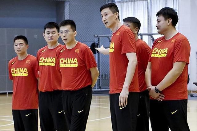 而且国中立有祖训，将男人视为天敌